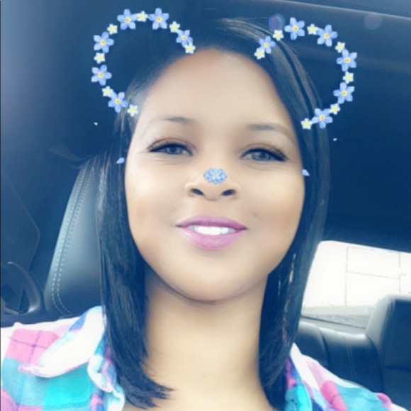 Meet your Posher, Kristyl - Picture 1 of 1